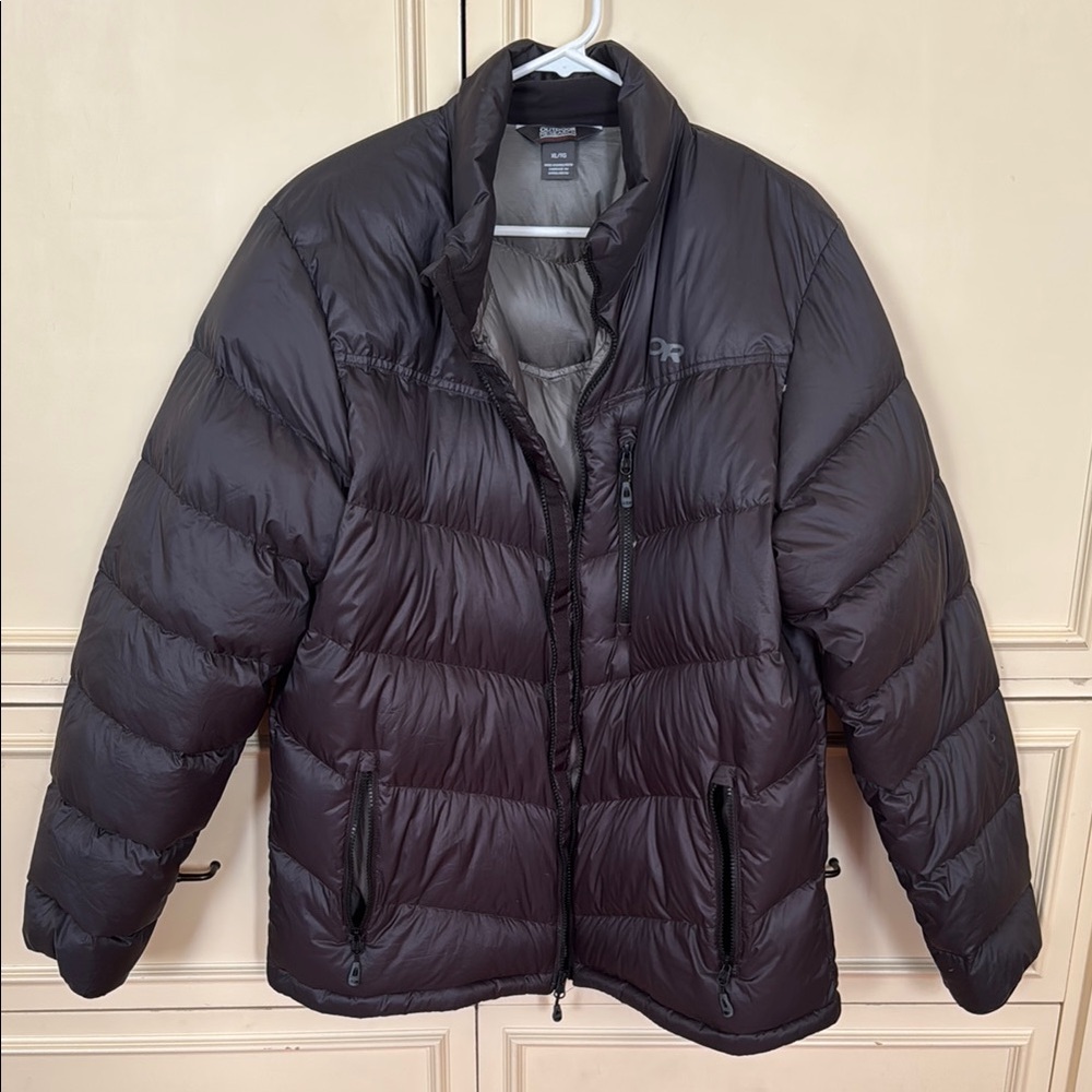 Men's Black Puffer Jacket XL Outdoor Research